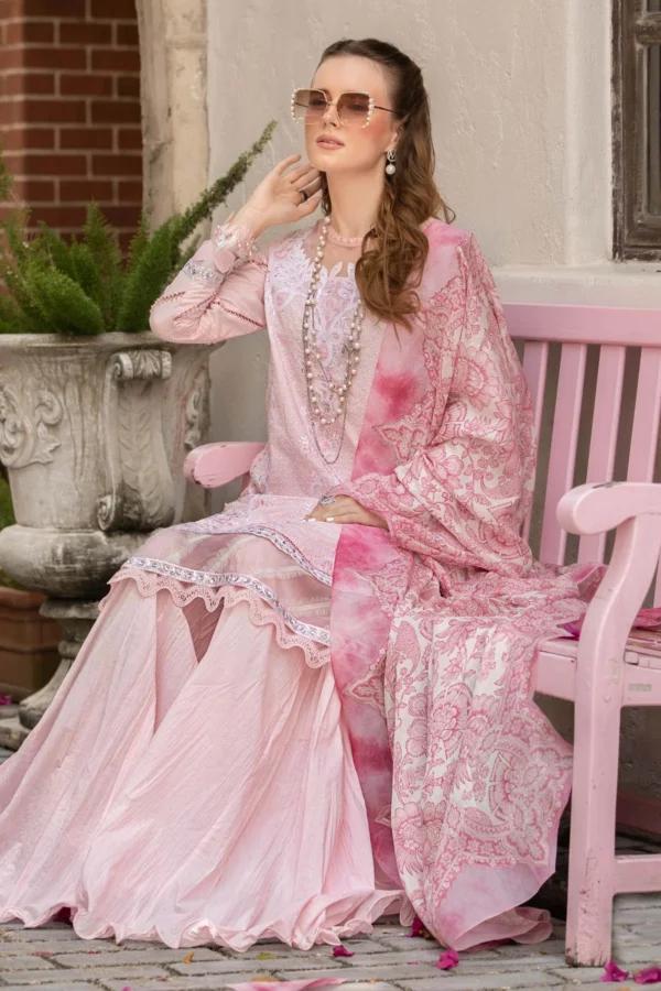 New Pakistani Dress Style - Pakistani Suits - SareesWala.com