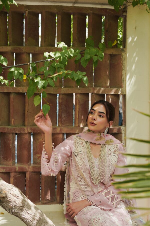 Manara by maria asif baig lux lawn 24 | rozay